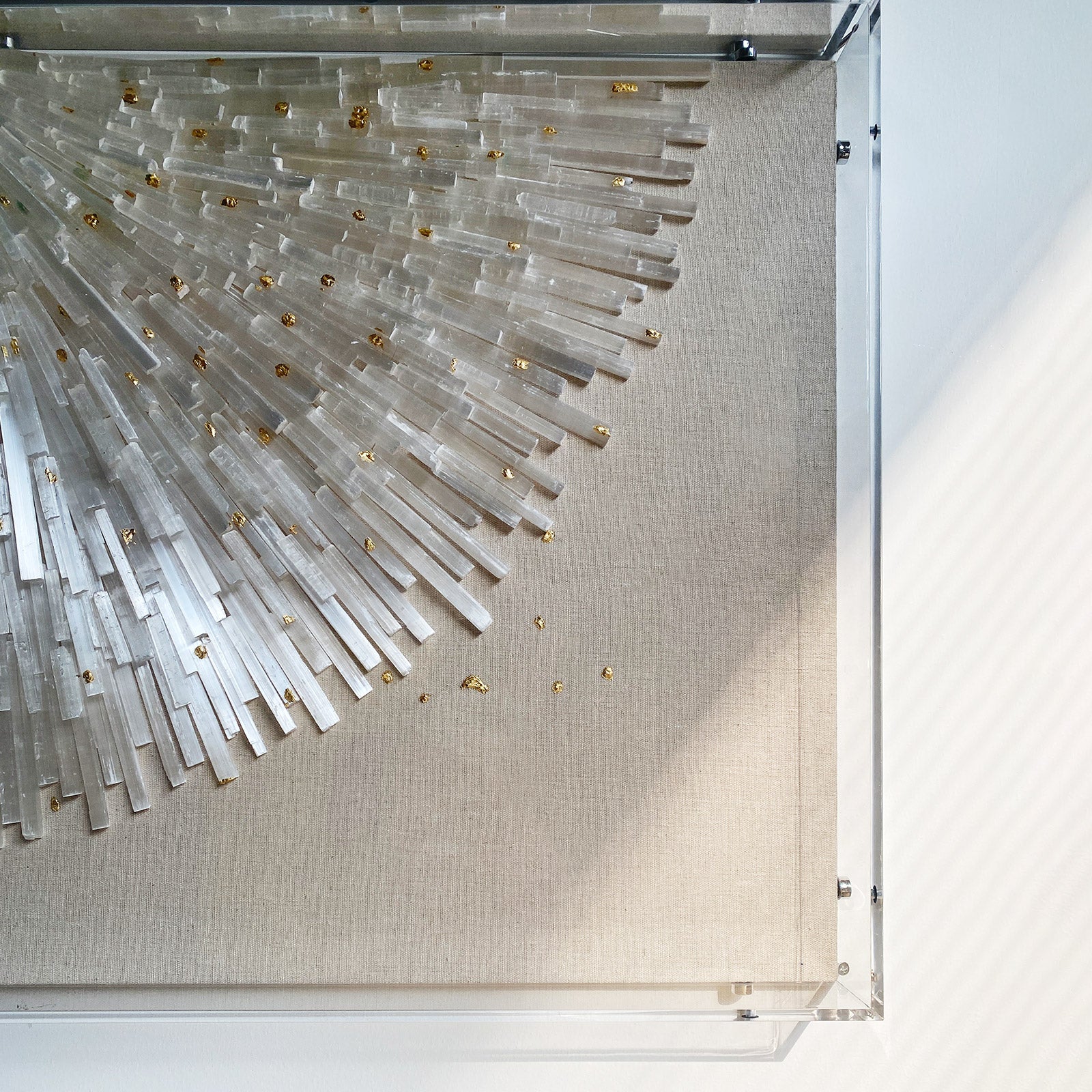 Custom Split Selenite Shadow Box Wall Decor for High-end Spa & Villa Decoration